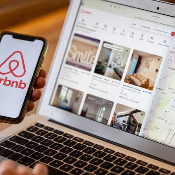 Gérer ses locations Airbnb à distance : les clés pour réussir